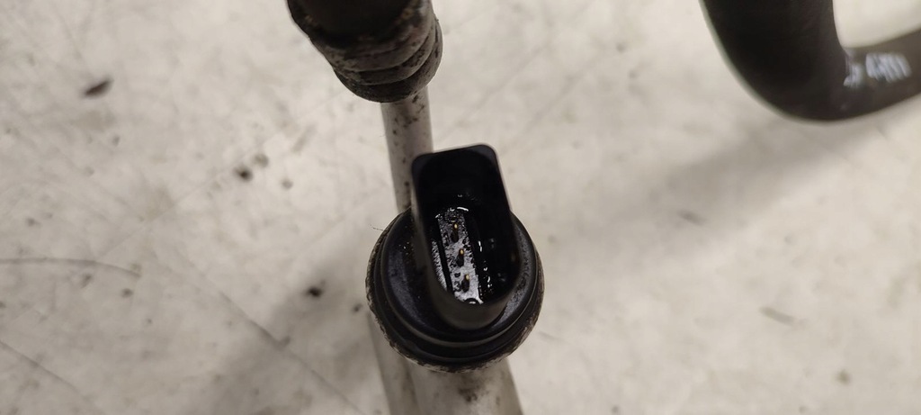 фото №6, Wąż шланг кондиционера vw touran i lift 1,4 tsi