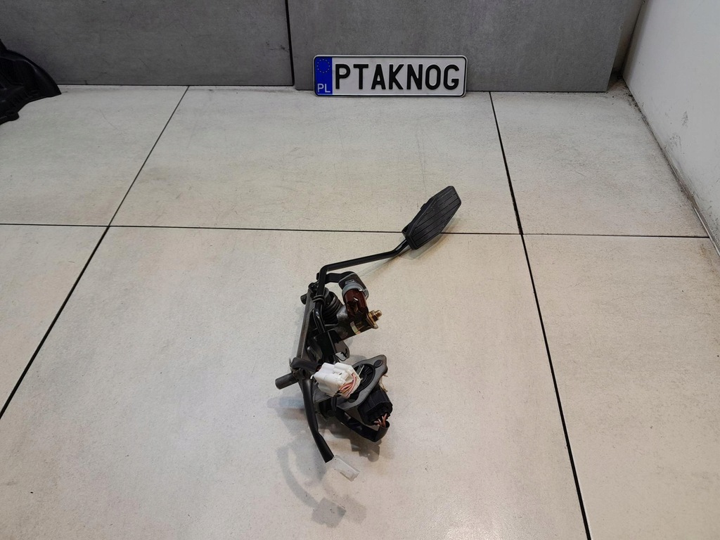 фото №2, Потенциометр газа mazda premacy 2.0 ditd