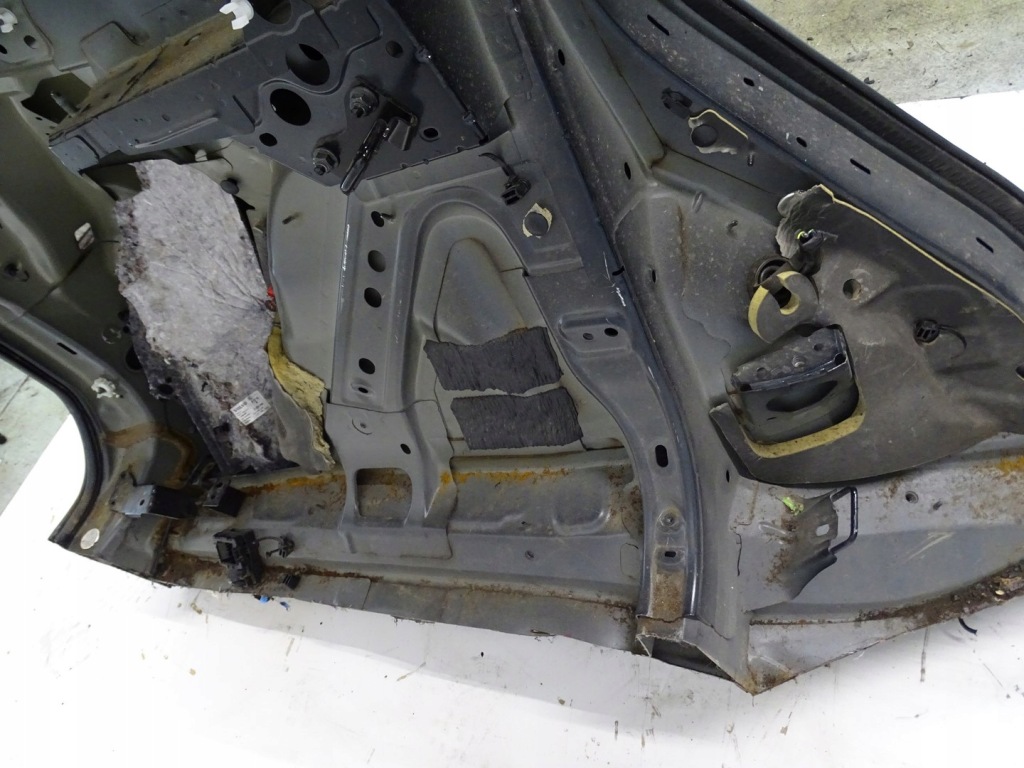 фото №12, Четверть крыло левый задняя задняя порог volvo xc 60 ii 17-