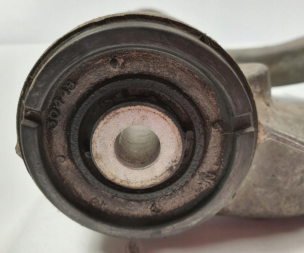 фото №2, Важіль лівий перед aston martin rapide