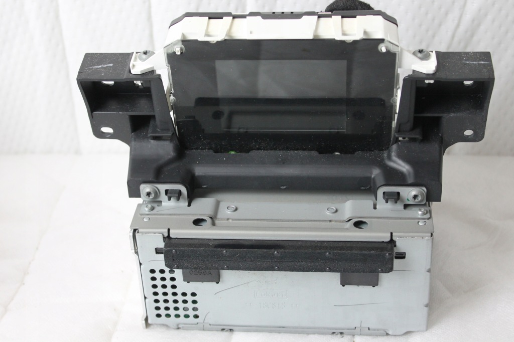 фото №1, Радио дисплей экран ford focus mk3 fiesta mk8 transit connect