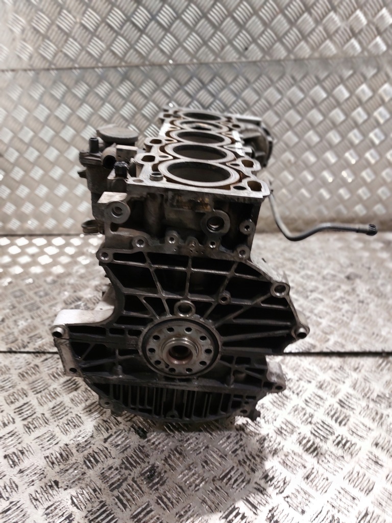фото №7, Блок dół двигателя volvo s60 2.4d d5244t 120kw