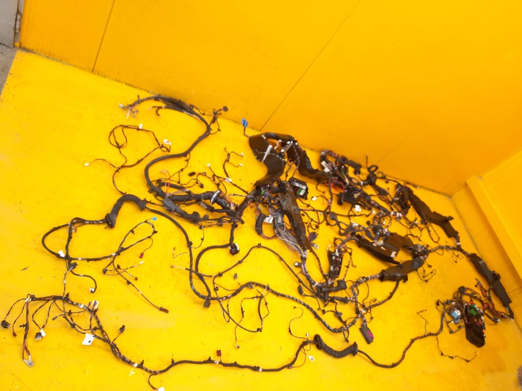 фото №1, Mercedes-benz gle w167 жгут электропроводка салона a1678212500