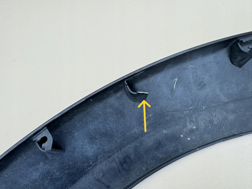 фото №15, Land rover discovery iv 4 09-16r молдинг крила правий перед 9h22-02048