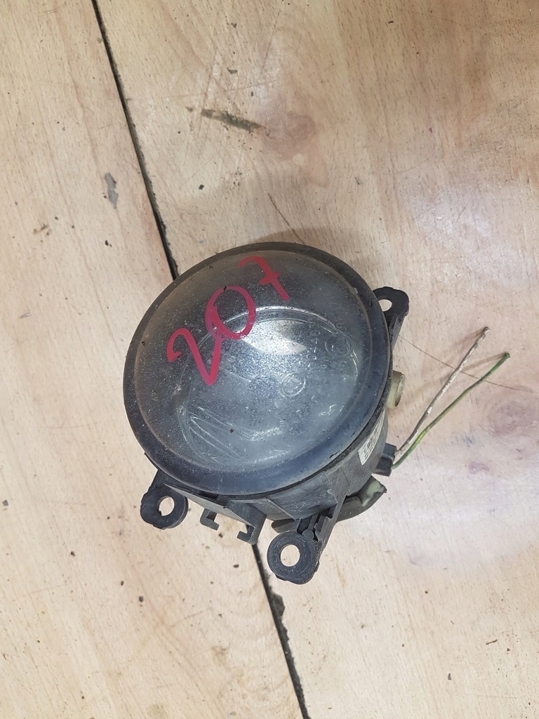 фото №1, Противотуманная фара перед peugeot 207