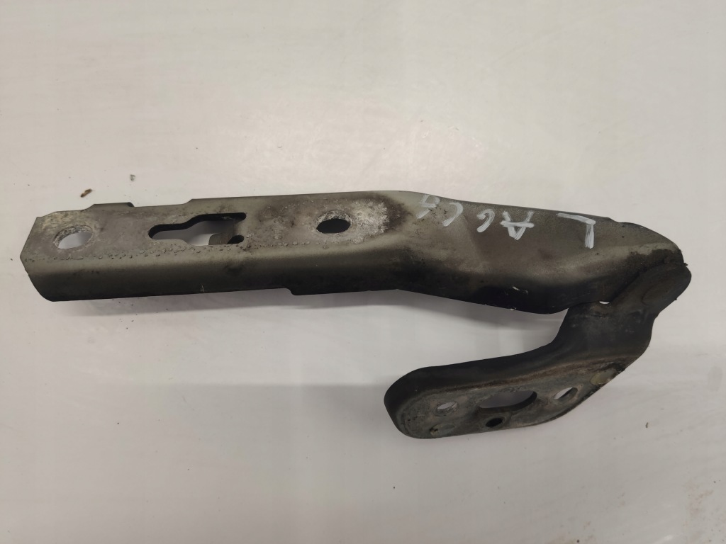 фото №1, Audi a6 c6 петля капот лівий ly9b