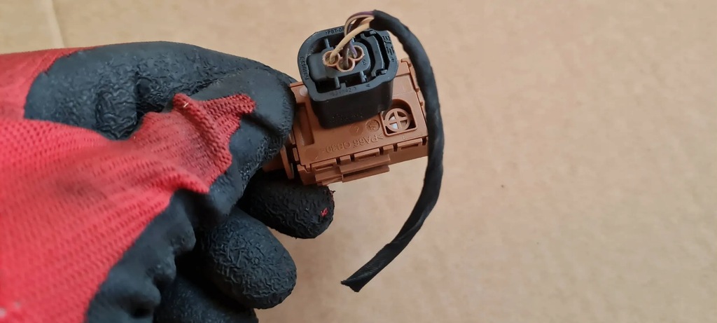 фото №7, S5 8w lift a5 датчик качества воздуха штекер 4h0907658c a4 b9 8w q5