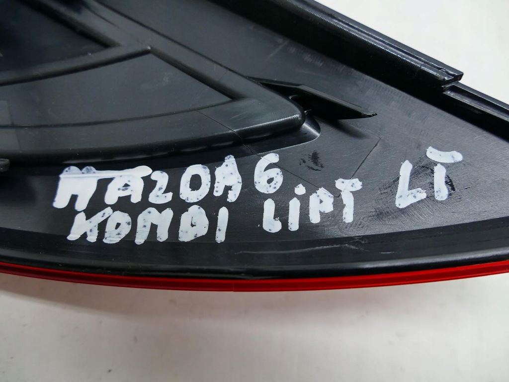 фото №9, Mazda 6 gh lift kombi вкладыш лампы левый задняя 11r