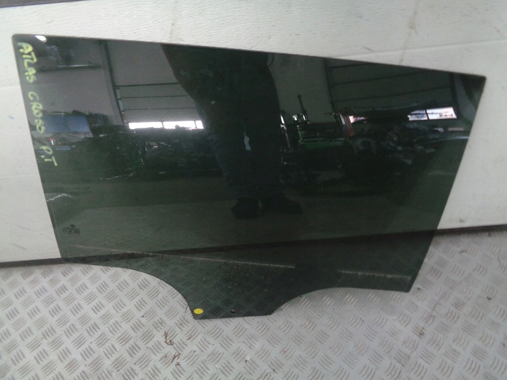 фото №1, Vw atlas cross стекло дверь правая задняя задняя