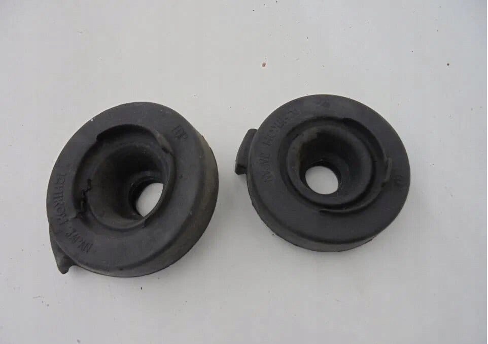 фото №1, Защита заглушка резиновый элемент лампы передней перед toyota rav4 rav-4 ii