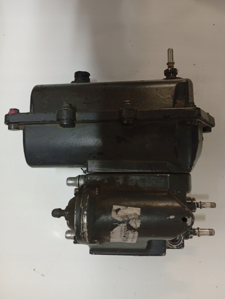 фото №1, Mercedes actros mp2, mp3 atego насос adblue 13150764