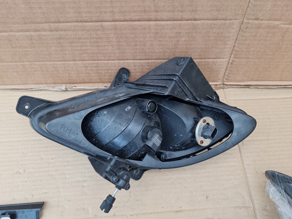 фото №6, Hyundai ix20 противотуманная фара правый лампа перед правая