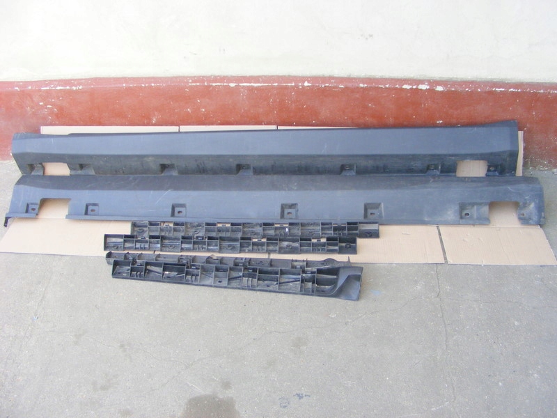 Купить Молдинг порог левая mb ml 164 рестайлинг  08-11 оригинальный номер