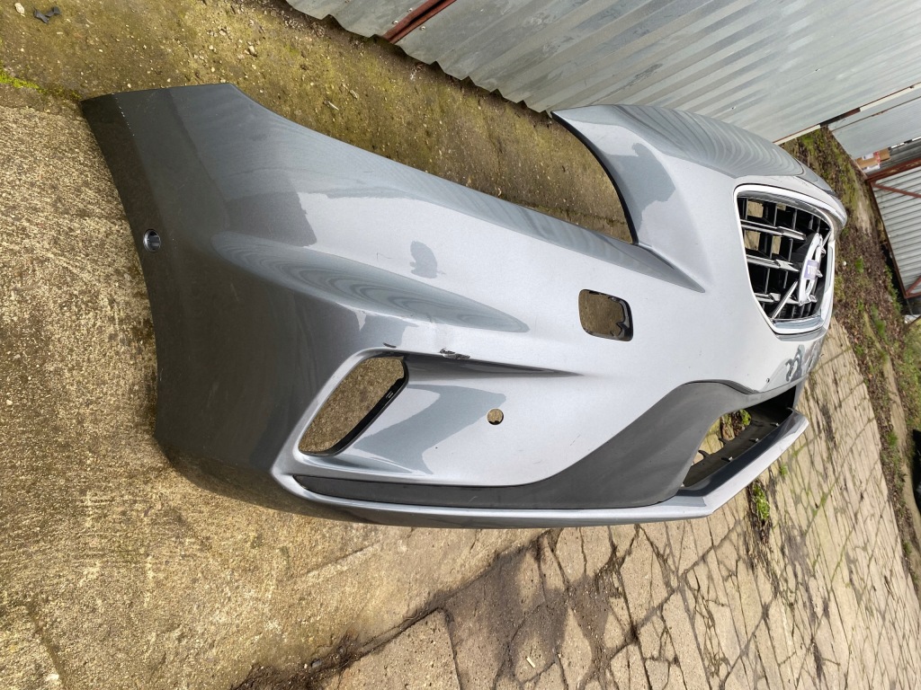 Бампер volvo v40 ii 2 r design перед передний Оригинал