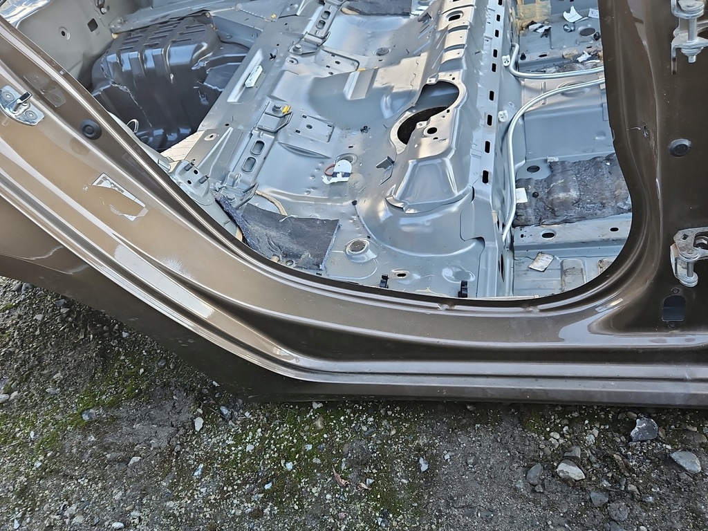 фото №4, Поріг правий блок двигуна середній renault megane iv hb