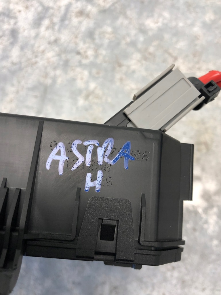 фото №6, Коробка предохранителей opel astra h 13222173