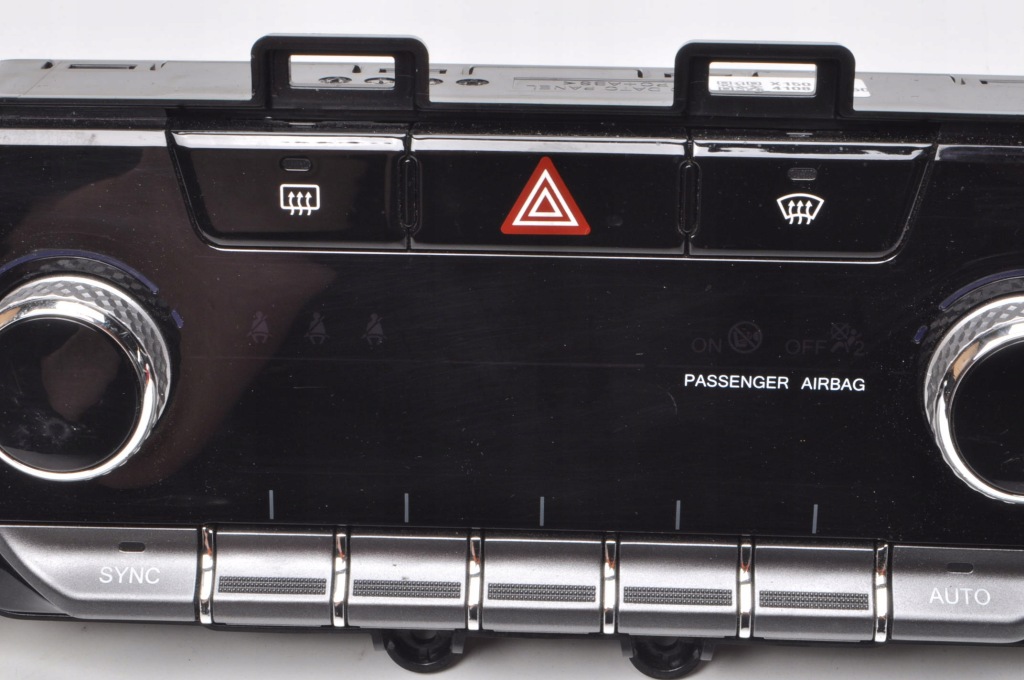 фото №7, Ssangyong tivoli lift панель кондиціонера 23r 68702-35510