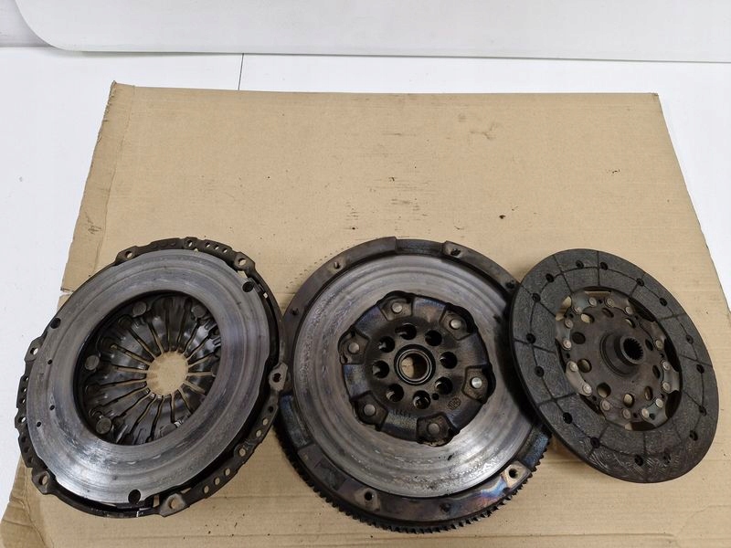 Renault trafic 3 3 зчеплення диск притиск колесо двомасовий 123101516r Зі Шроту