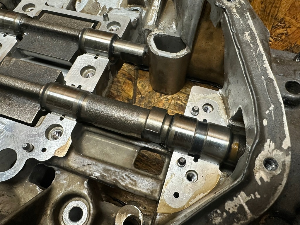 Піддон насос оливи масляна renault nissan mr20 2.0 16v Ціна