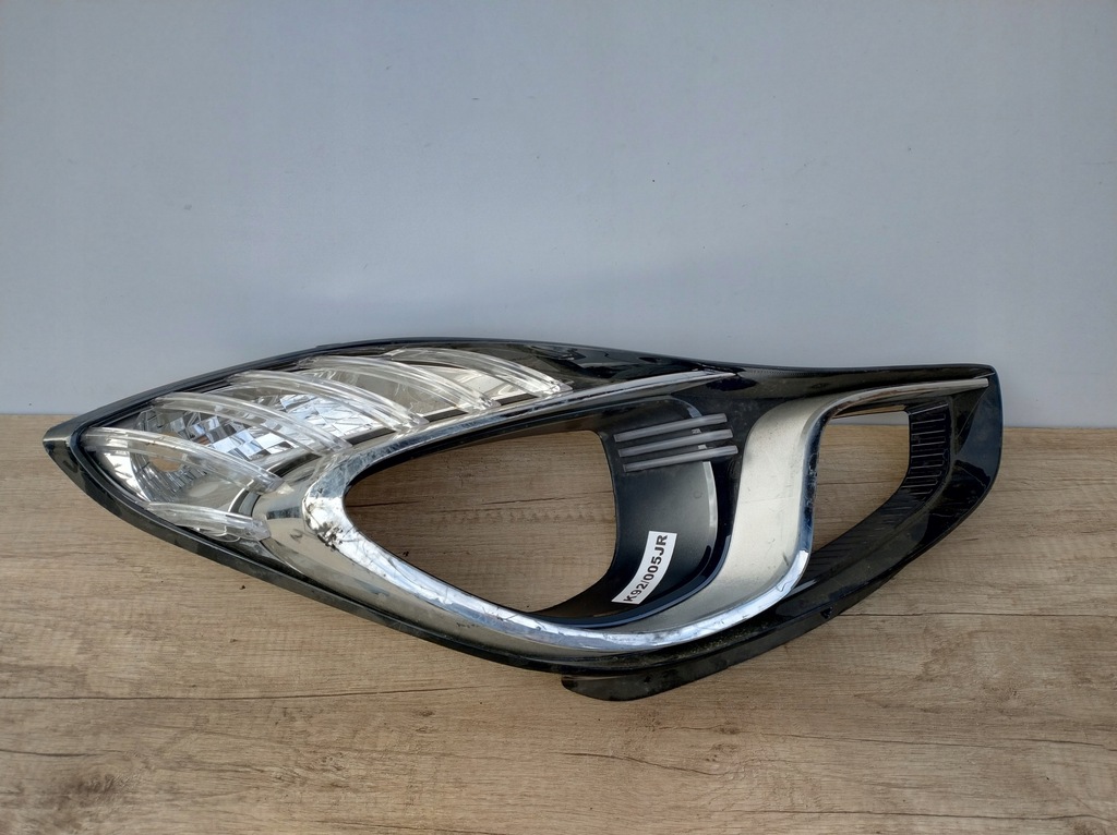 фото №1, Hyundai ix20 вкладыш лампы рамка правый перед