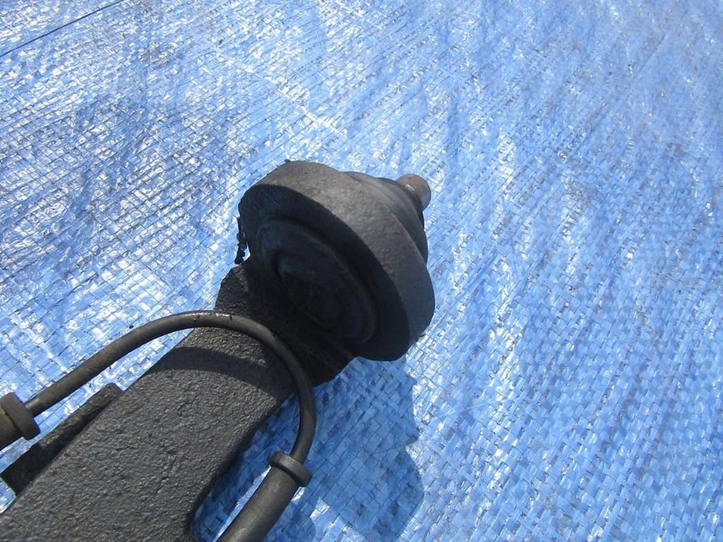 фото №9, Chevrolet trailblazer 4.2i 2001 поворотный кулак перед abs