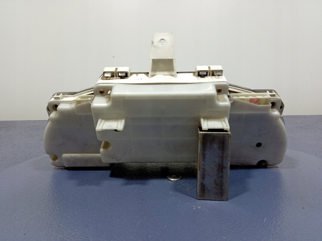 фото №4, Toyota avensis verso 2.0 d-4d лічильник прилади eu 83800-44530