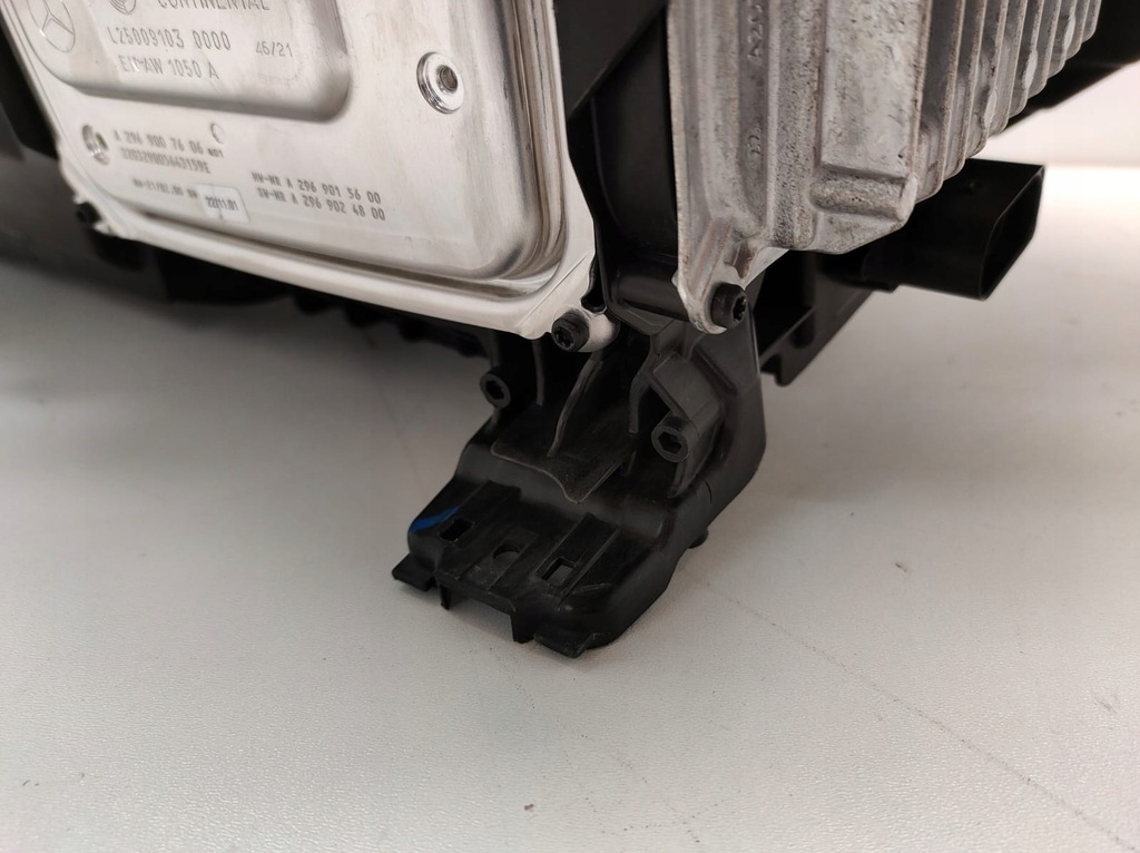 фото №11, Mercedes eqs suv x296 лампа права лампи передні digital light комплектна