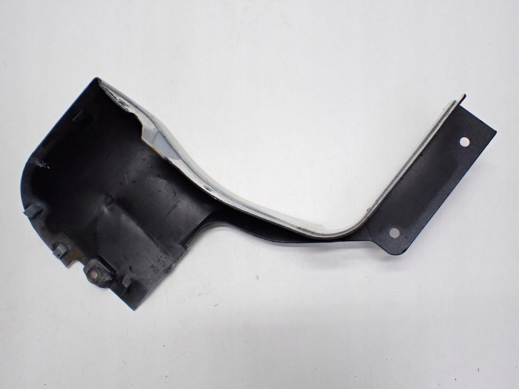 Молдинг накладка порог порог правый  1028758-00-a tesla model s 17r Цена