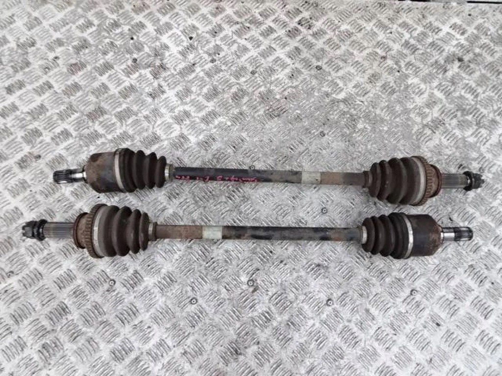 фото №1, Привідний вал задня kpl. hyundai santa fe ii 06-12 r.