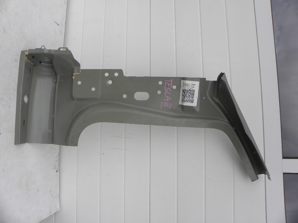 Tesla model 3 порог правый  сторона 37 cm dłógi в Украине