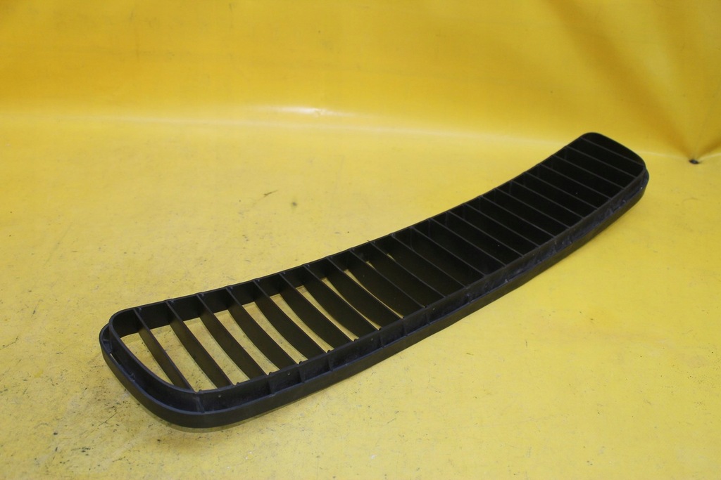 фото №6, Решётка средняя бампера roomster