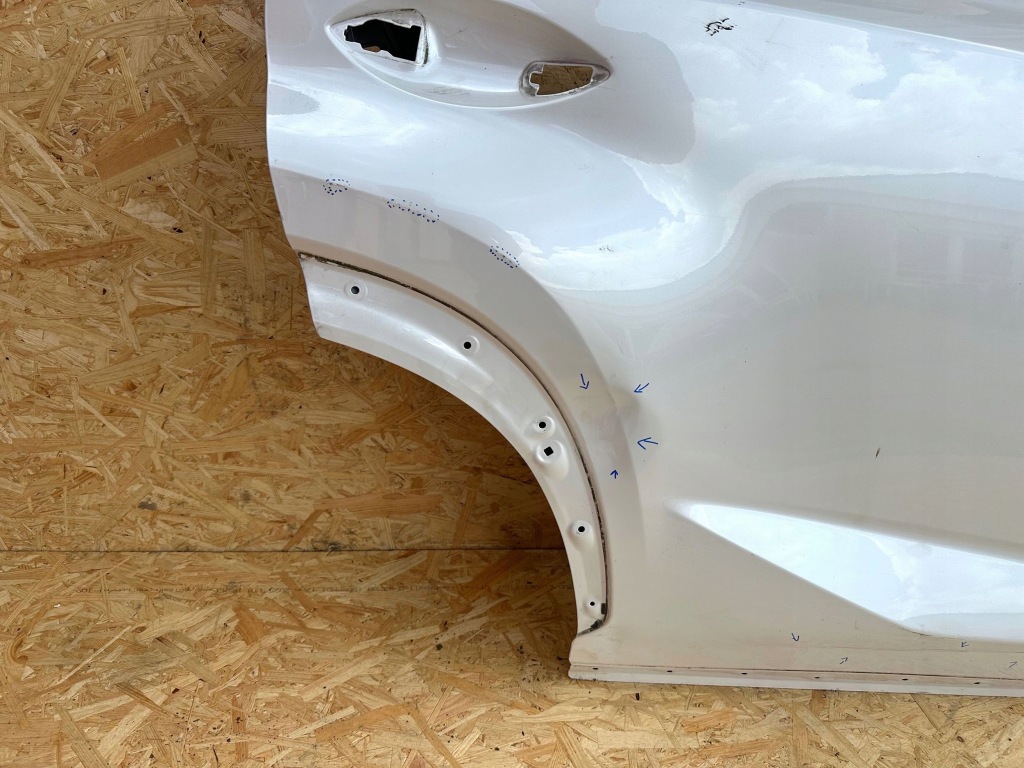 Lexus rx iv 2015-2022 дверь правый  задняя правое  задняя оригинал Оригинал