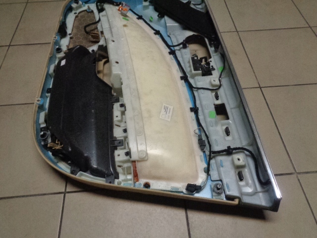 фото №13, Обшивка двері лівий перед vw phaeton шкіра