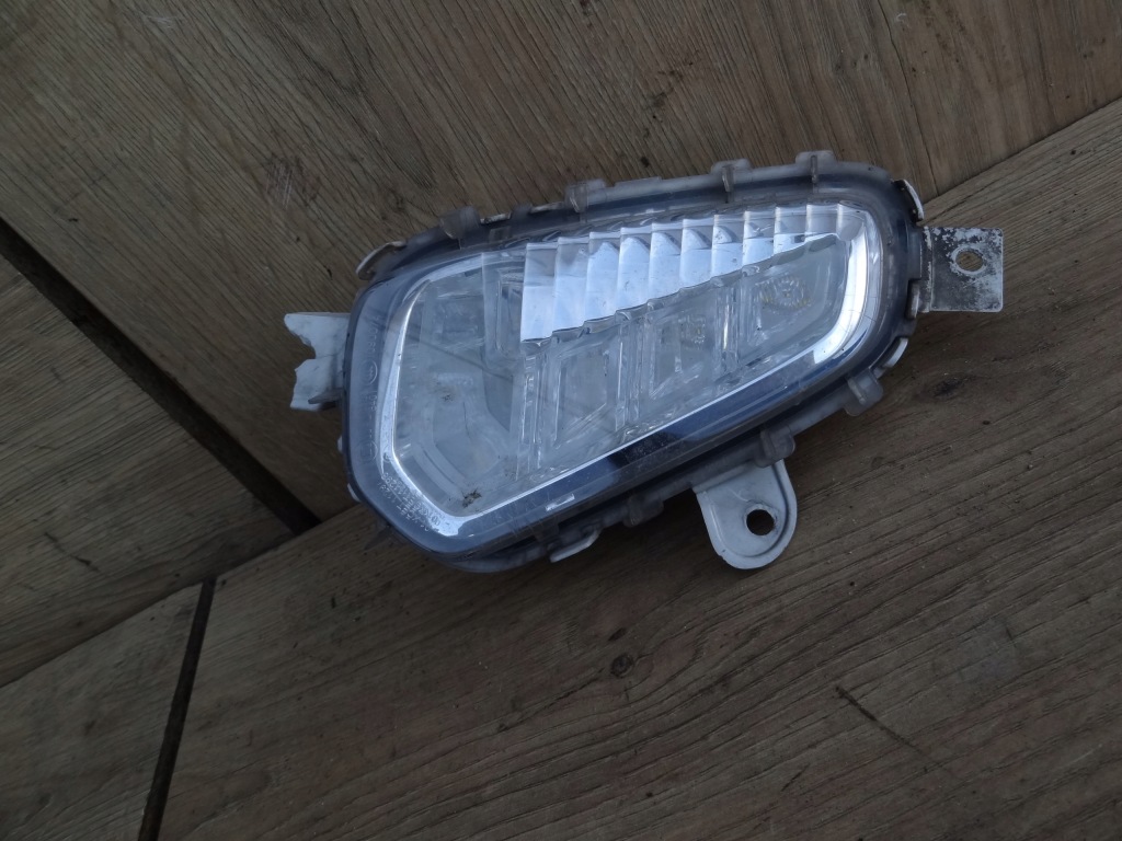 фото №1, Volvo v40 противотуманная фара левый перед 31395921 оригинал