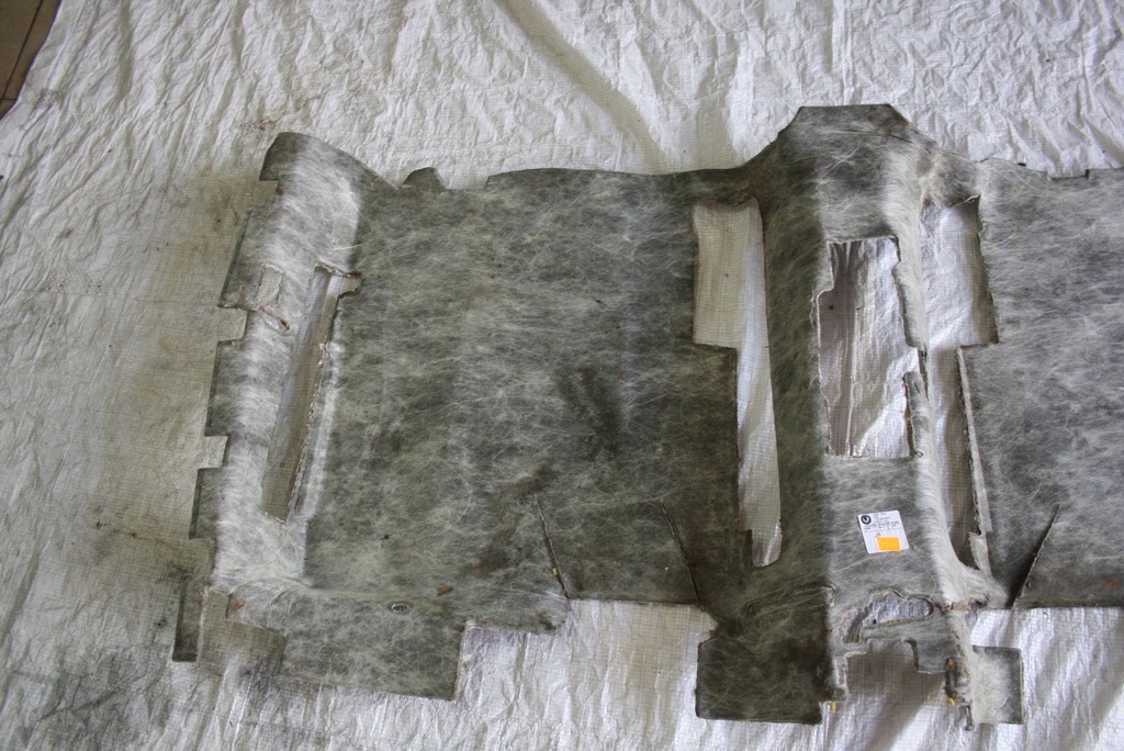 фото №14, Шумоизоляция пол задняя vw golf 4 octavia 1 1j0863955 1u1863955