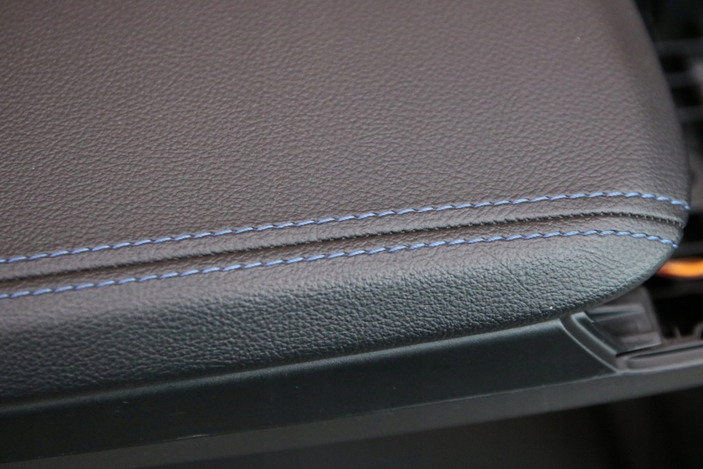 Bmw 2' u06 x1 u11 туннель средний подлокотник чёрный niebieska nić 5a2e049 Доставка