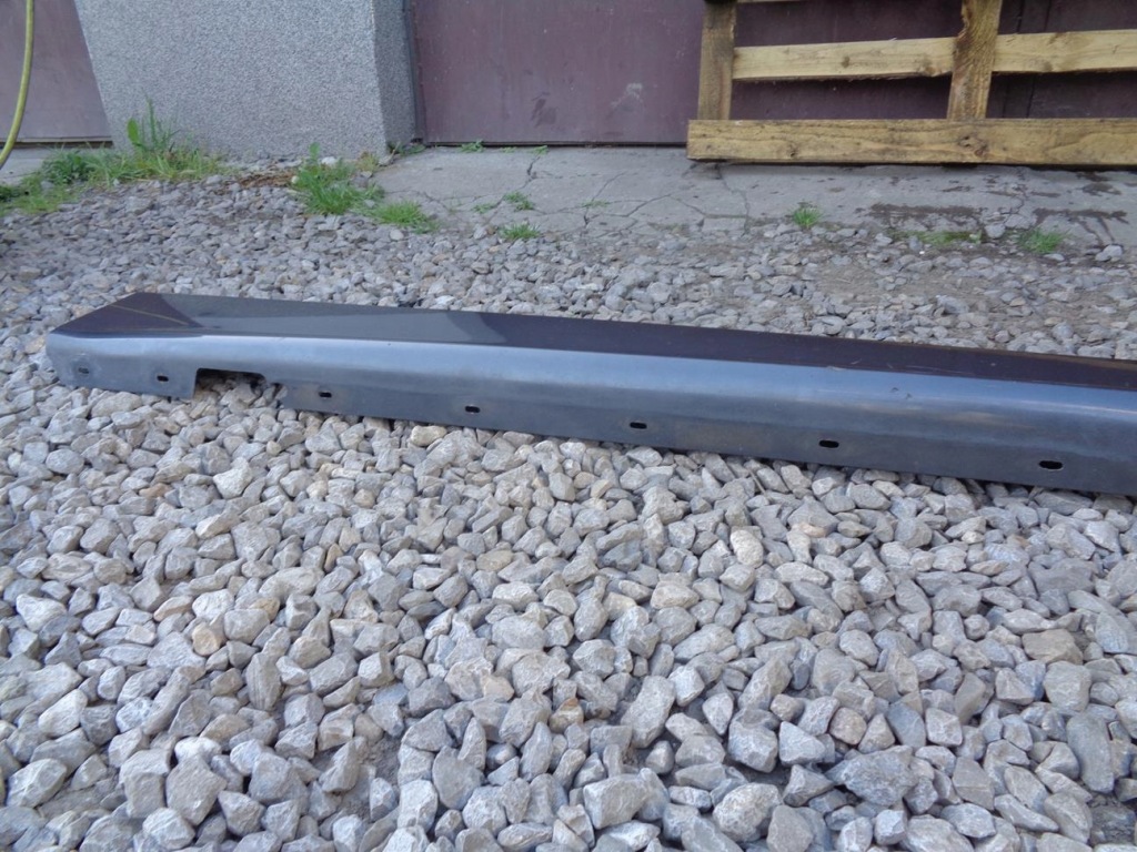 Молдинг порог накладка правая порог bmw 1 e87 a22/7 sparkling graphite 2004- Недорого