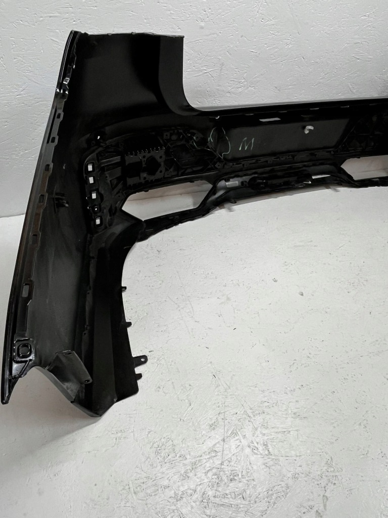 Бампер задний задний  bmw 7 i7 g70 2022 - оригинал  8081510 Оригинал