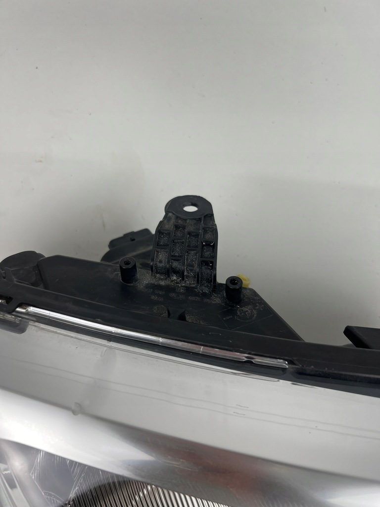 фото №9, Dacia sanderro ii lift logan 2017 - лампа перед фара правый 260103529r