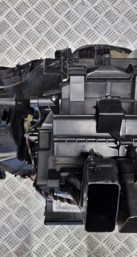 фото №13, Audi оригінальний номер 5qe816005h q3 83a обігрівач i