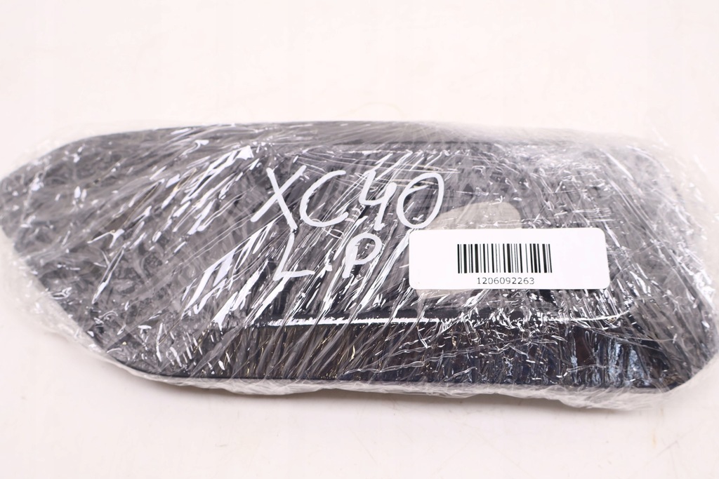 фото №6, Volvo xc40 решітка бампера рамка протитуманної фари ліва перед 31449343