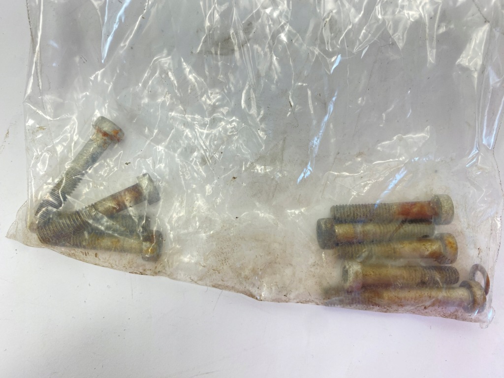 Кришка клапанів mercedes w124 400e e420 e500 m119 1190160605 в Україні