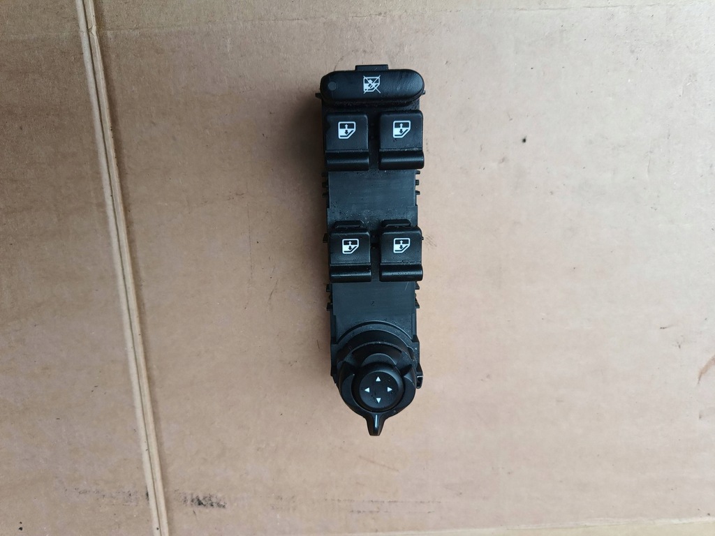 фото №1, Alfa romeo giulietta перемикач панель вікон дзеркал ліва сторона