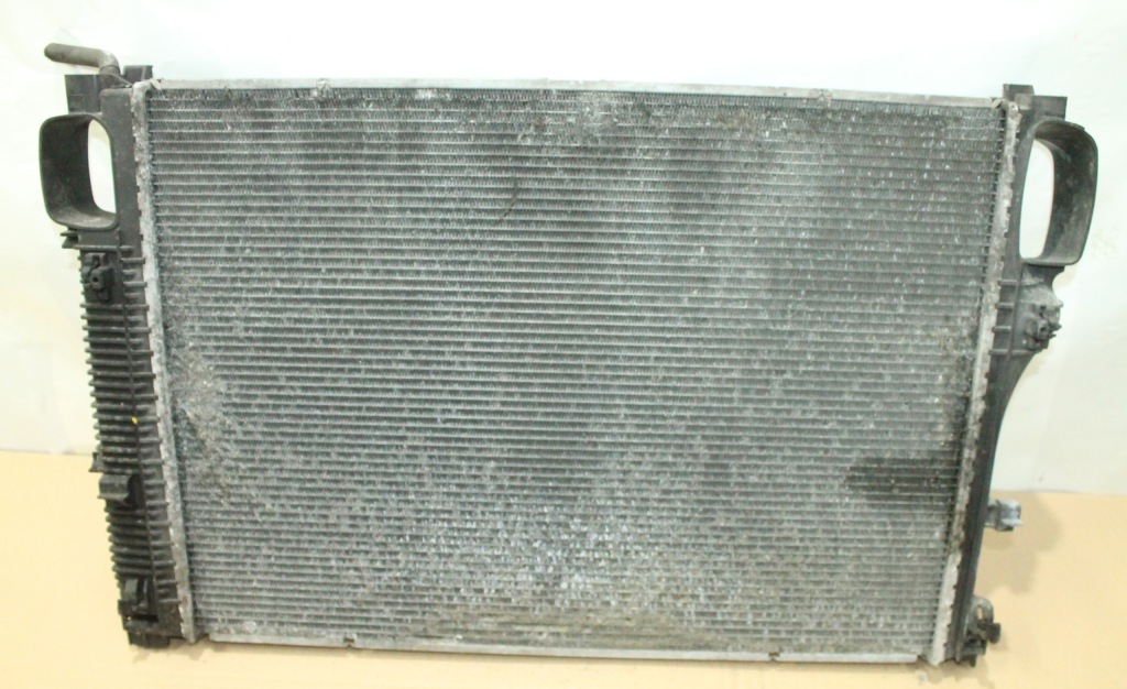 Купить Mercedes s w221 cdi рестайлинг  радиатор воды