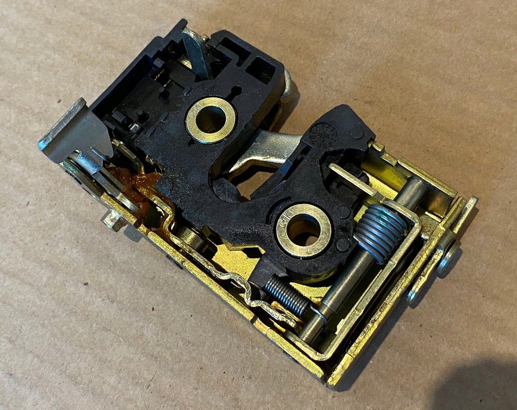 фото №10, Vw passat b3 b4 замок дверь 357839016d