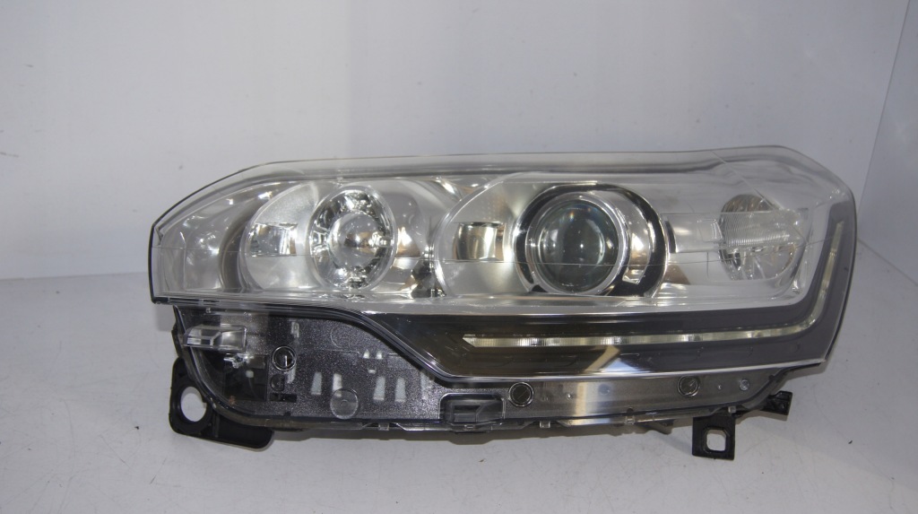 Купити Citroen c5 ксенон led фара ліва 89905355