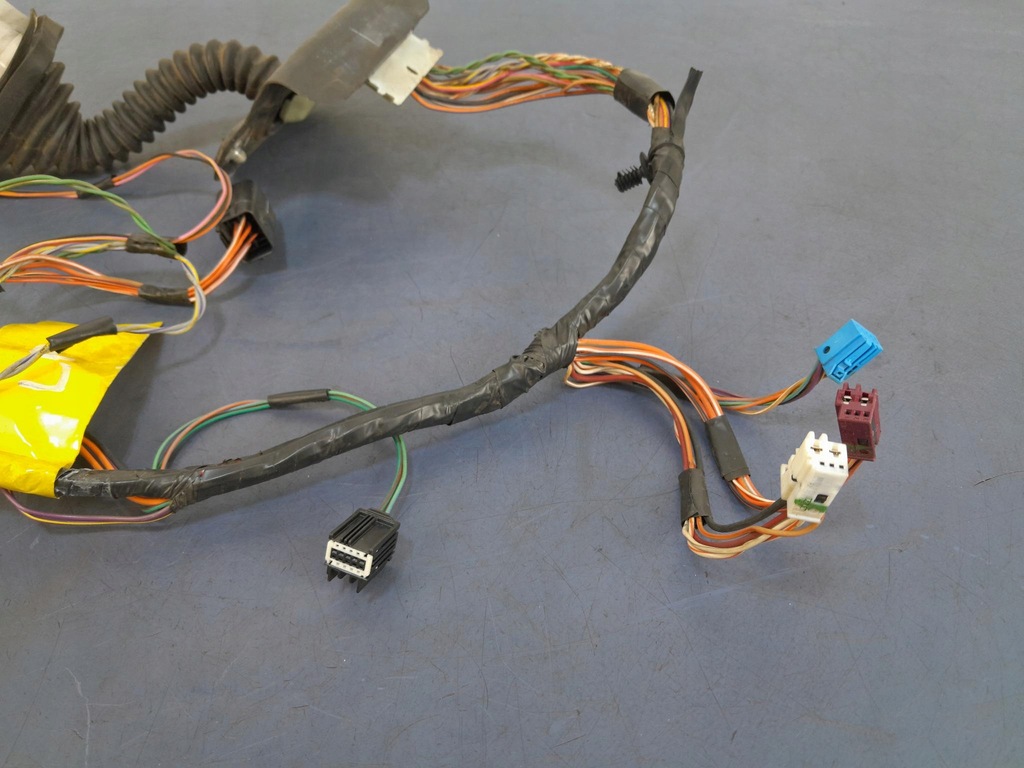 фото №4, Town country v жгут дверь перед левый