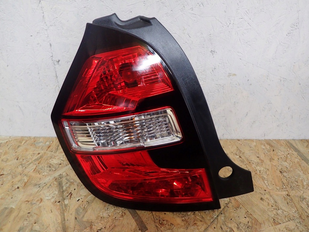 фото №1, Лампа левая задняя задняя renault twingo iii 265555949r