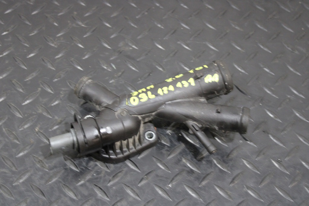 фото №1, Корпус термостата vw passat b7 3aa 03l121131aa