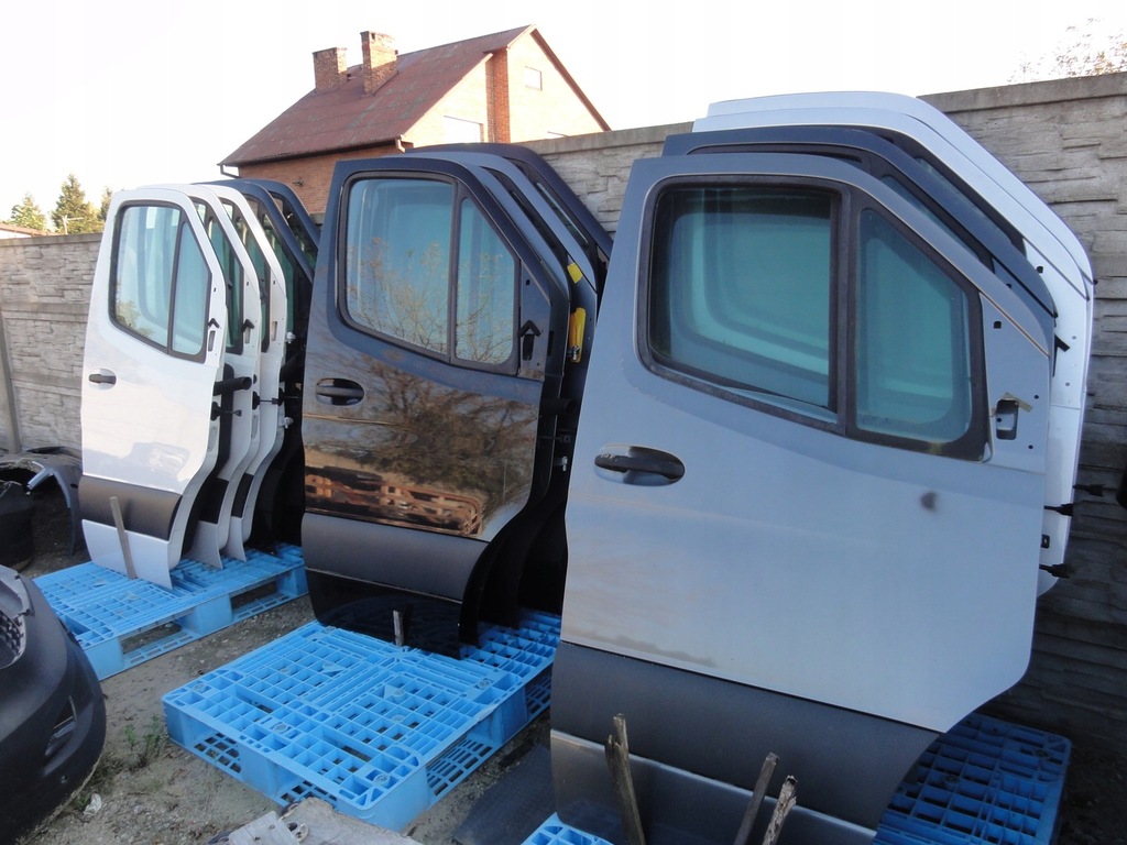 фото №1, Дверь передние правое mercedes sprinter 907 910